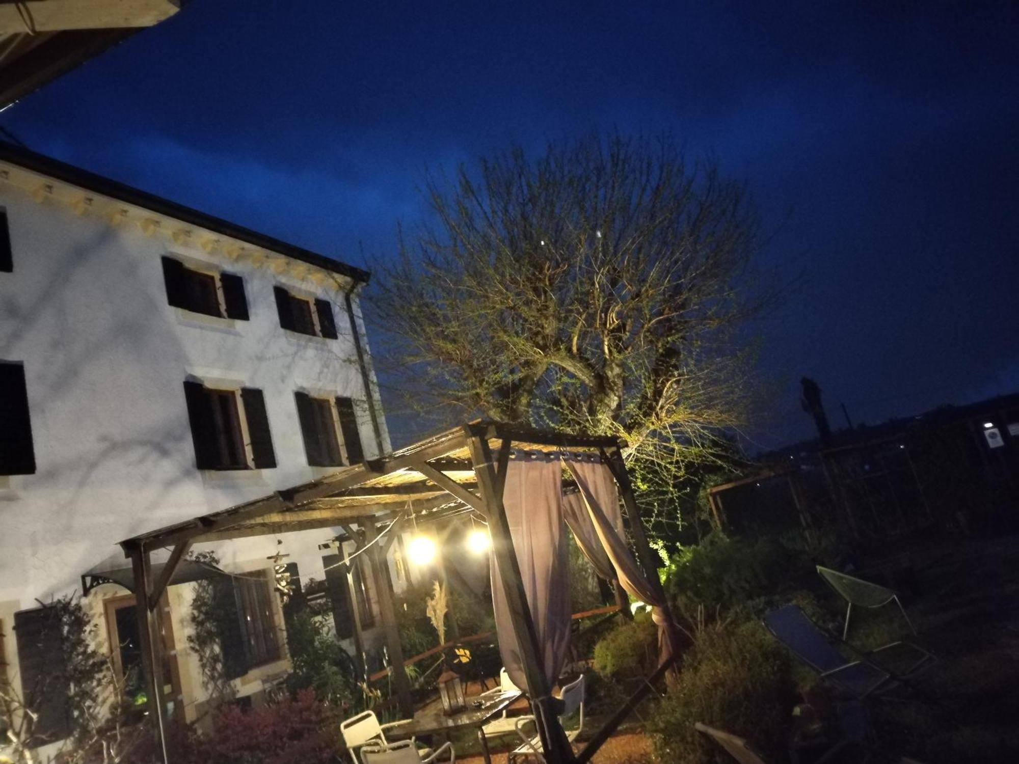 Bed and Breakfast Ca' Blanca Кастельнуово-дель-Гарда Экстерьер фото
